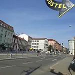 Vandrerhjem Ruta 80 *