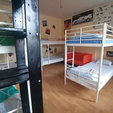 Hostel Ruta 80 *